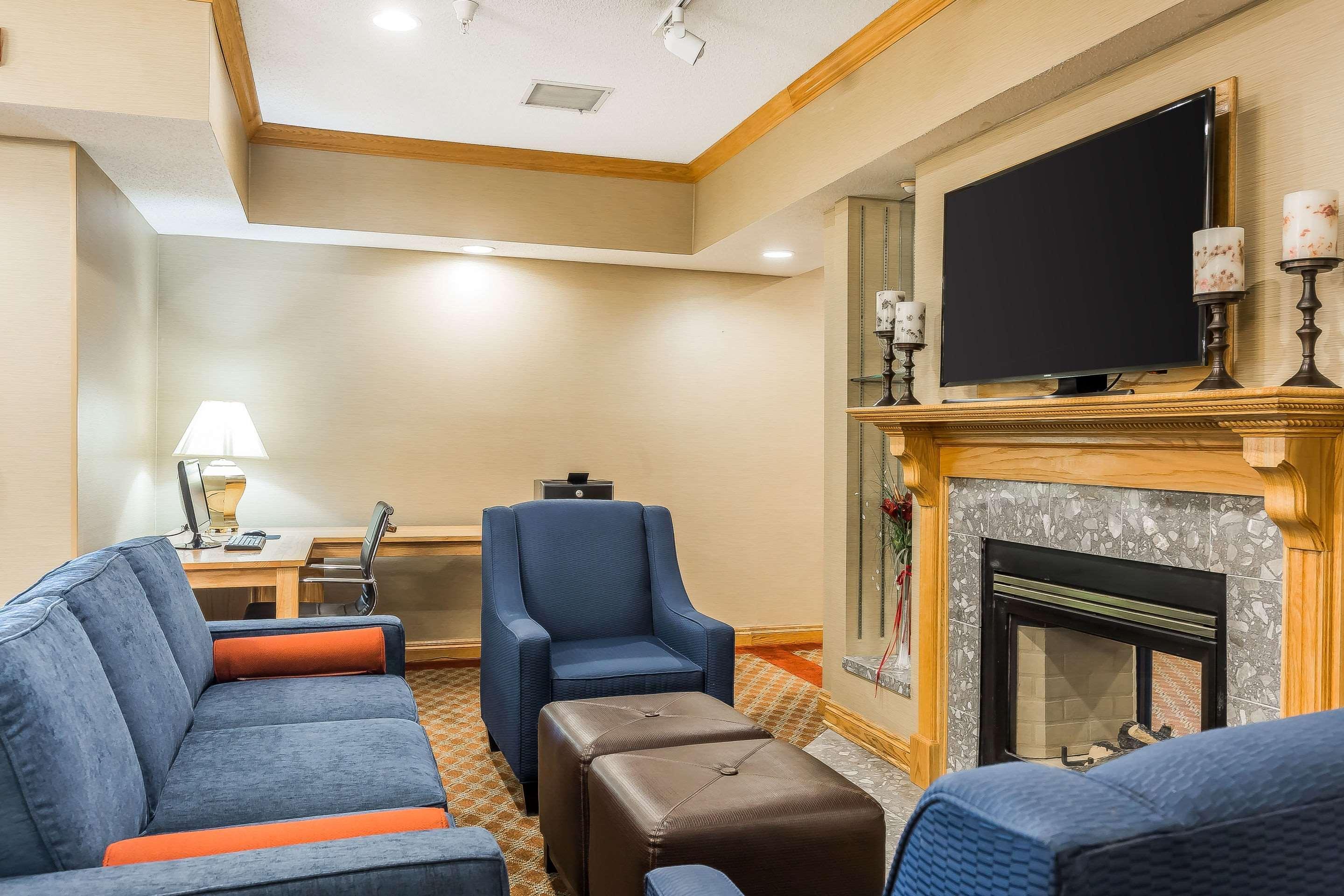 Comfort Inn & Suites Mishawaka-South Bend Ngoại thất bức ảnh